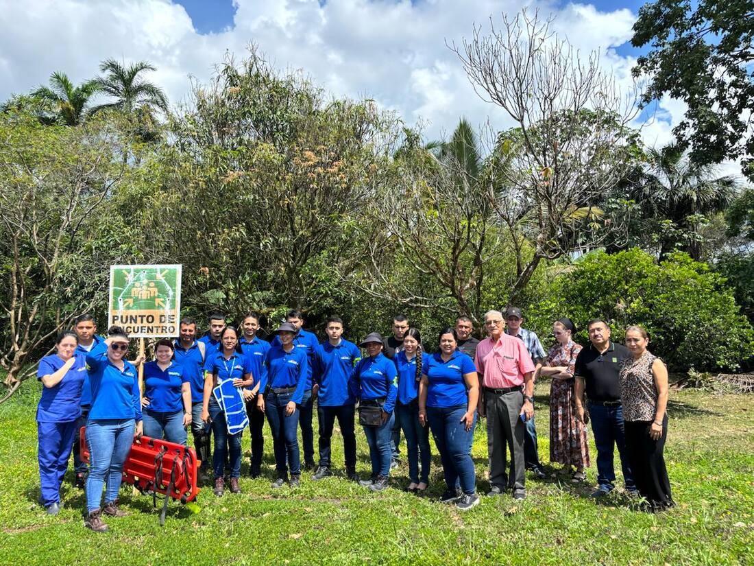 Conformación de brigada de emergencia con punto de encuentro